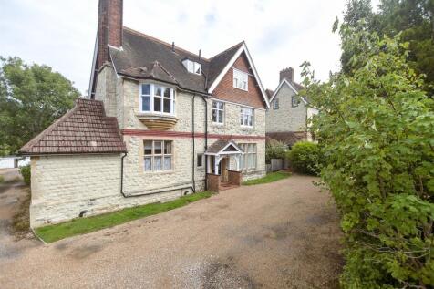 Somers Road, Reigate, Surrey 1 bed flat for sale