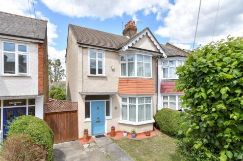 Winterbourne Road, Thornton Heath... 3 bed semi