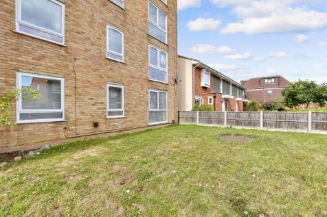 2 bedroom ground floor flat for sale