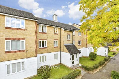 2 bedroom ground floor flat for sale