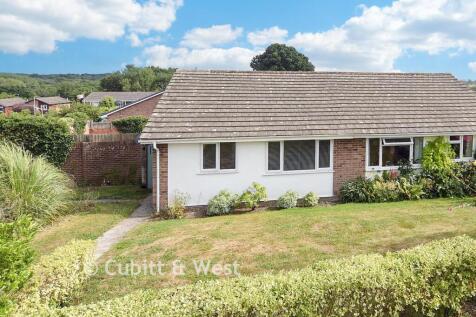 2 bedroom semi-detached bungalow for sale