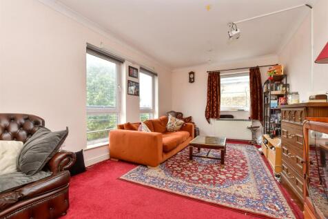 Melbourne Road, Wallington, Surrey 2 bed apartment for sale