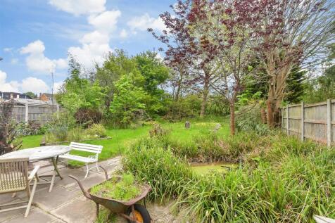 4 bedroom chalet for sale