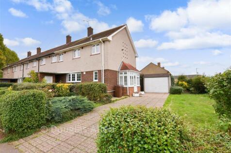 Billet Road, Romford, Essex 3 bed end of terrace house for sale