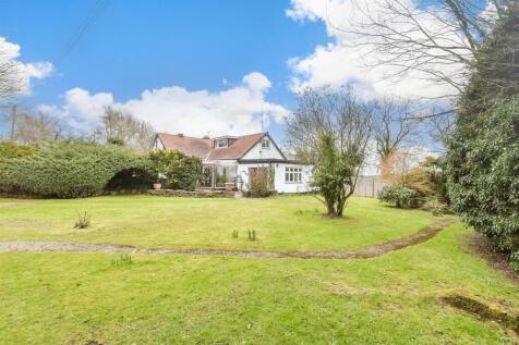 4 bedroom semi-detached bungalow for sale