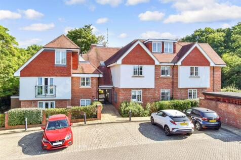 Thornwood Road, Epping, Essex 2 bed apartment for sale