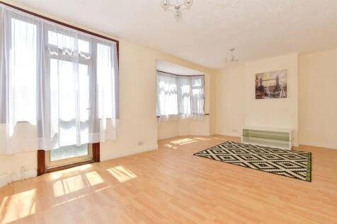 3 bedroom maisonette for sale