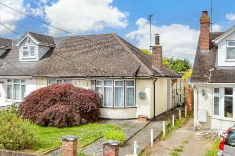 2 bedroom semi-detached bungalow for sale