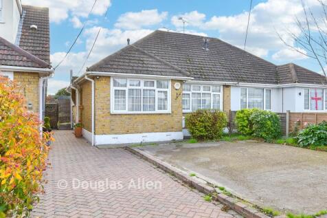 2 bedroom semi-detached bungalow for sale
