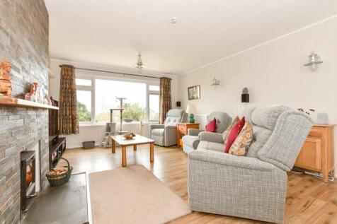 4 bedroom chalet for sale