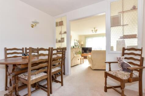 4 bedroom chalet for sale