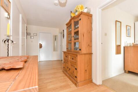 4 bedroom chalet for sale