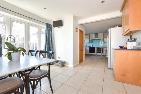 6 bedroom chalet for sale