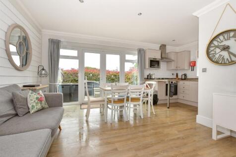 2 bedroom park home for sale