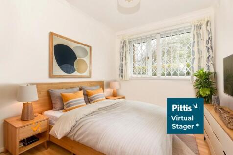 2 bedroom semi-detached bungalow for sale