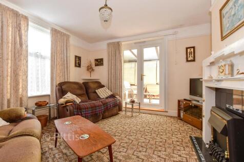 3 bedroom chalet for sale