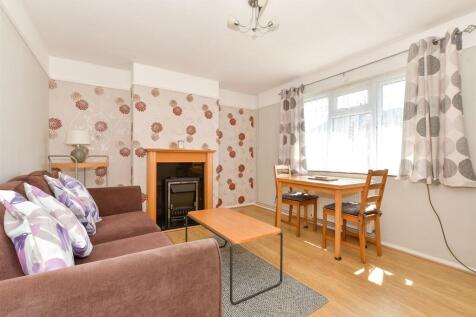 2 bedroom semi-detached bungalow for sale