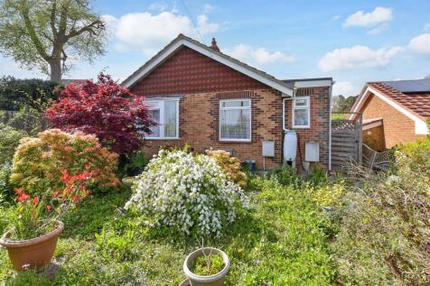 2 bedroom detached bungalow for sale