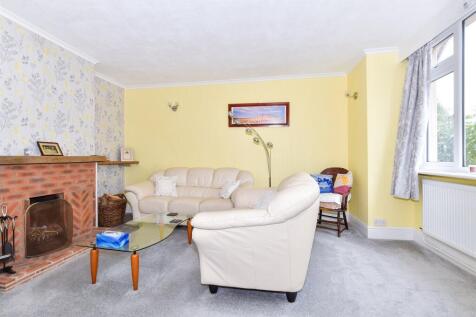 4 bedroom detached bungalow for sale