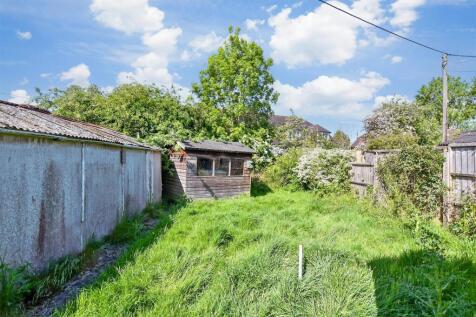 2 bedroom semi-detached bungalow for sale