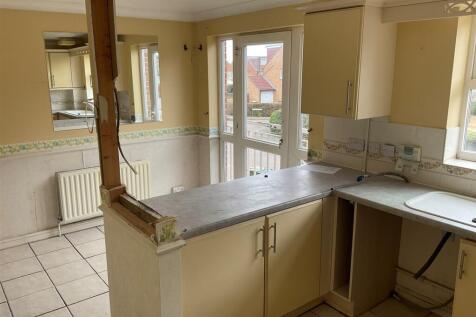 3 bedroom town house for sale