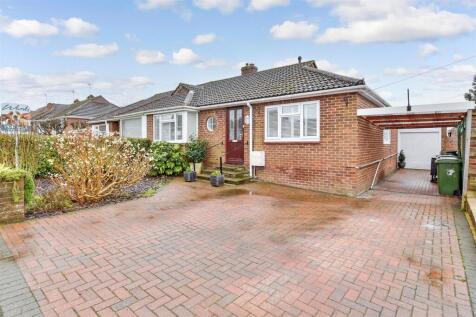2 bedroom semi-detached bungalow for sale