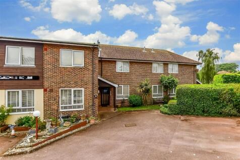 1 bedroom ground floor flat for sale