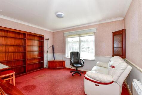 Dovedale Court, Birchington, Kent 1 bed ground floor flat for sale