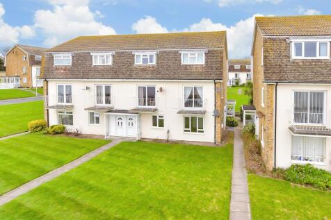 2 bedroom ground floor flat for sale