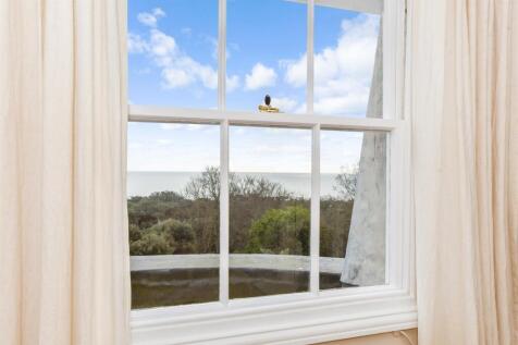 North Foreland Road, Broadstairs, Kent 2 bed flat for sale