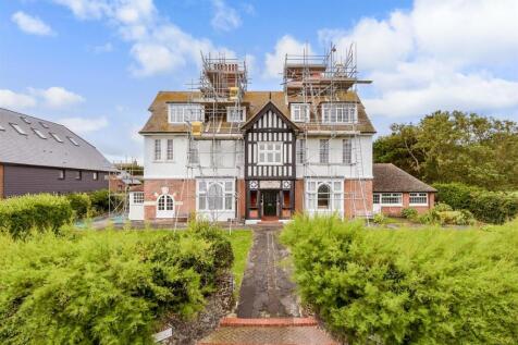 Western Esplanade, Broadstairs, Kent 2 bed apartment for sale