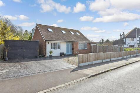 4 bedroom chalet for sale