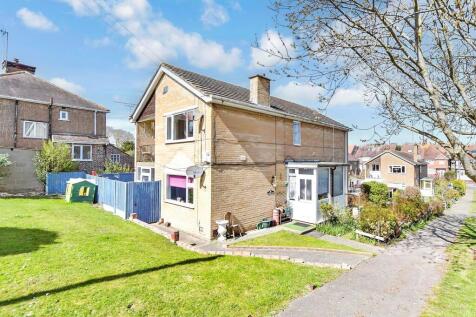 2 bedroom maisonette for sale