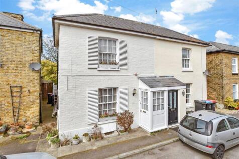 2 bedroom cottage for sale