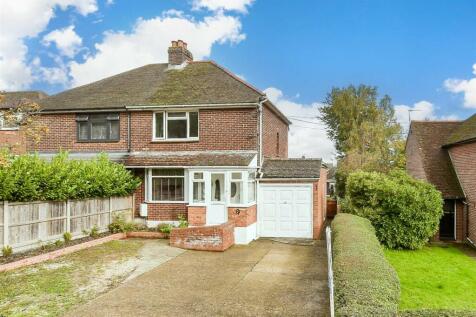 2 bedroom semi-detached house for sale