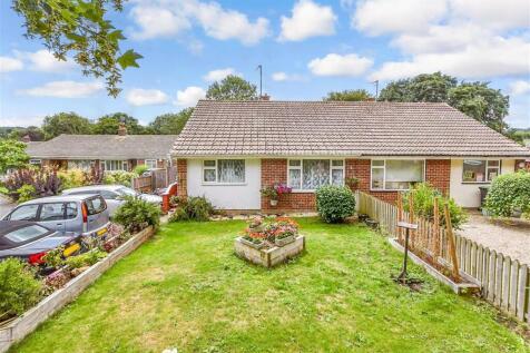 2 bedroom semi-detached bungalow for sale