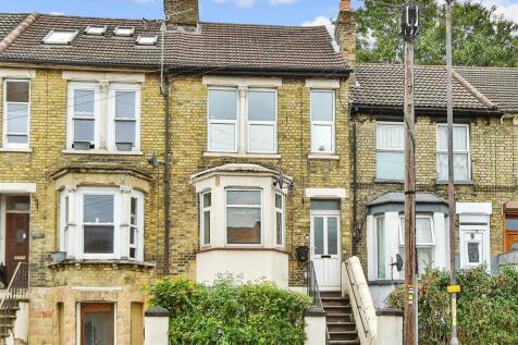 Luton Road, Chatham, Kent 2 bed terraced house for sale