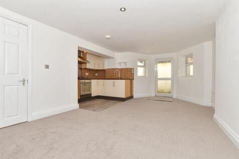 2 bedroom ground floor flat for sale