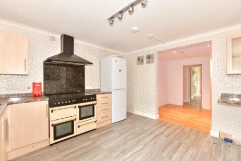 7 bedroom semi-detached house for sale