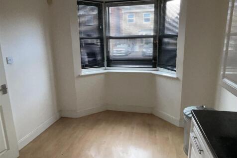 Albion Road, Cliftonville, Margate, Kent 3 bed semi