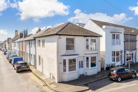 North Barrack Road, Walmer, Deal, Kent 3 bed end of terrace house for sale