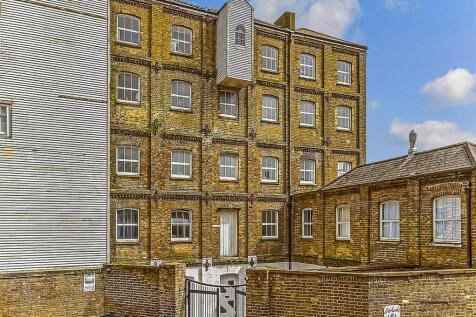 London Road, Dover, Kent 1 bed flat for sale