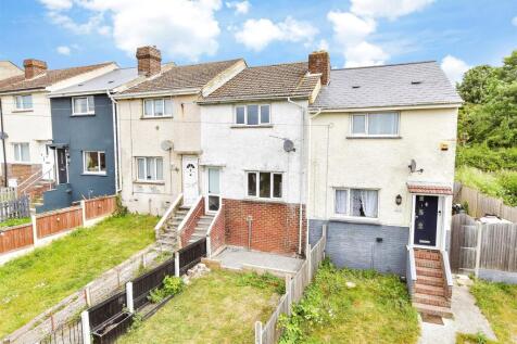 Mayfield Gardens, Dover, Kent 2 bed terraced house for sale