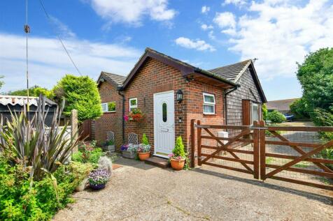 4 bedroom detached bungalow for sale