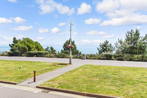The Leas, Folkestone, Kent 1 bed ground floor flat for sale