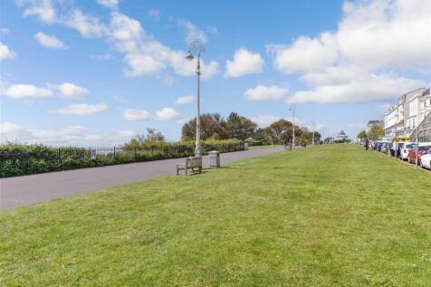 2 bedroom mews property for sale