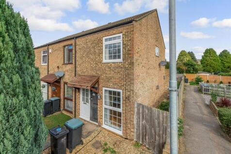2 bedroom end of terrace house for sale