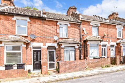 Wingfield Road, Gravesend, Kent 3 bed terraced house for sale