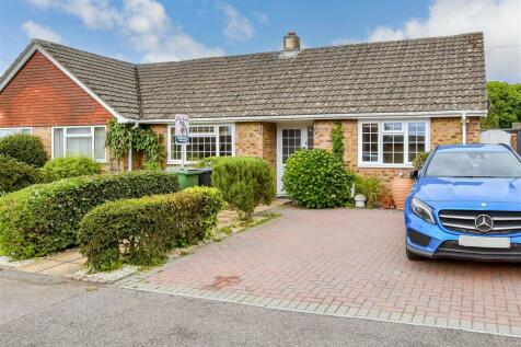 2 bedroom semi-detached bungalow for sale