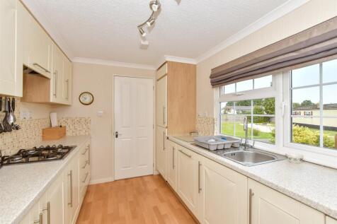 2 bedroom park home for sale